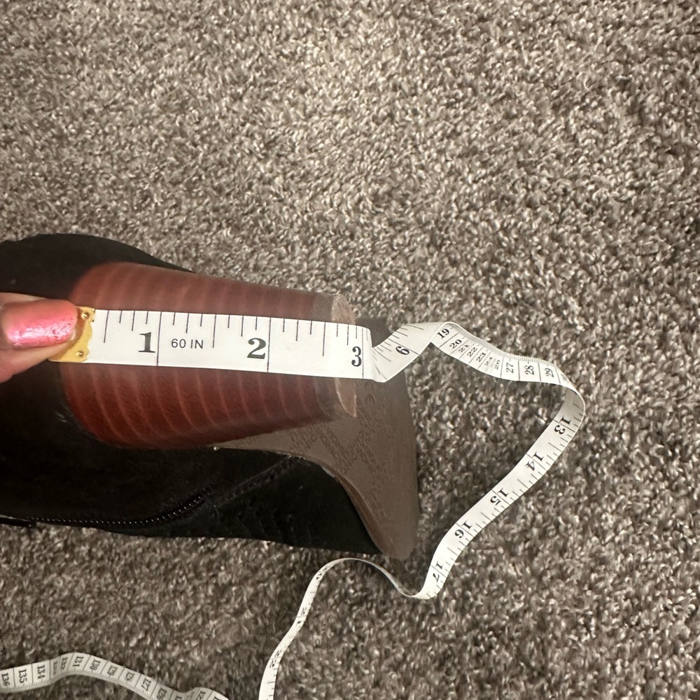 Vionic Booties - Picture 11 of 11